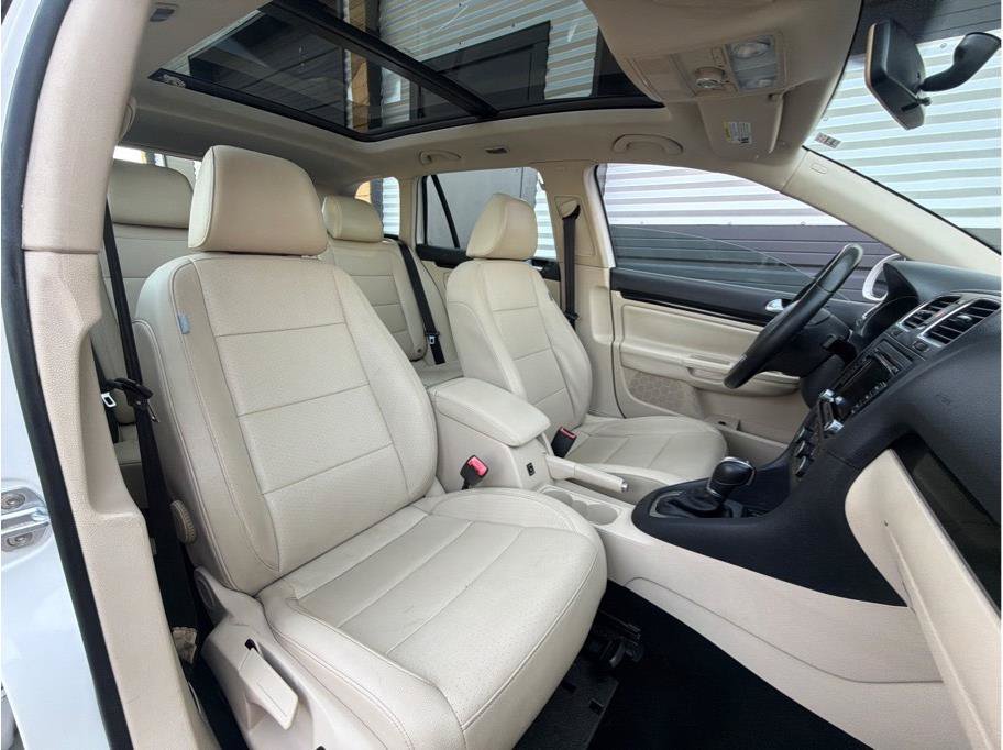 Used 2013 Volkswagen Jetta TDI FWD image 19