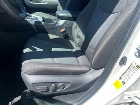 Certified 2025 Toyota RAV4 XLE FWD image 11