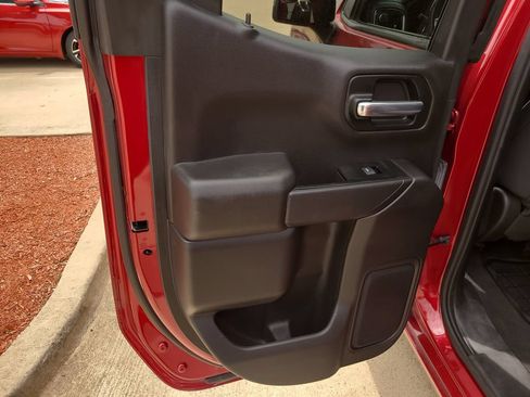 Used 2019 Chevrolet Silverado 1500 LT w/ All-Star Edition RWD image 13