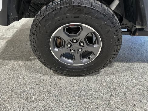 Used 2020 Jeep Gladiator Rubicon AWD/4WD image 22