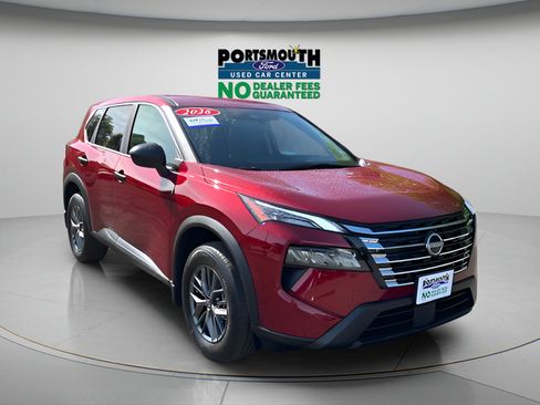 Used 2026 Nissan Rogue S AWD/4WD image 1