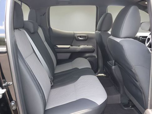 Certified 2023 Toyota Tacoma TRD Sport AWD/4WD image 15