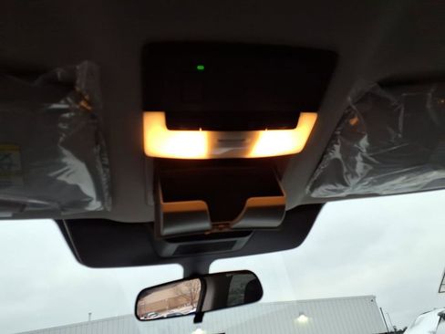 New 2026 Nissan Pathfinder SV image 24