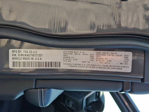 Certified 2025 Jeep Grand Cherokee L Altitude image 28