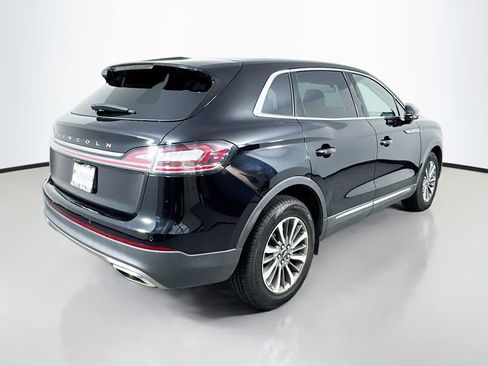 Used 2022 Lincoln Nautilus Reserve AWD/4WD image 7