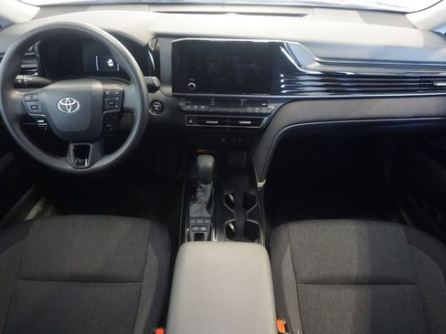 Used 2025 Toyota Camry LE FWD image 22