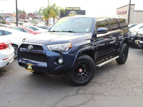 Used 2014 Toyota 4Runner SR5 image 40