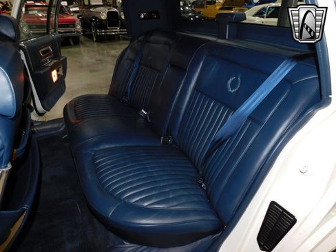 Used 1988 Cadillac Brougham image 8