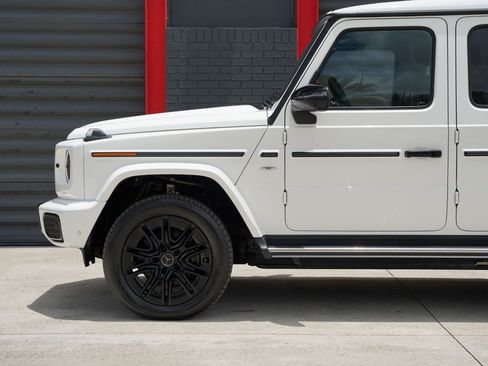 Used 2025 Mercedes-Benz G 580 w/ EQ Technology image 11