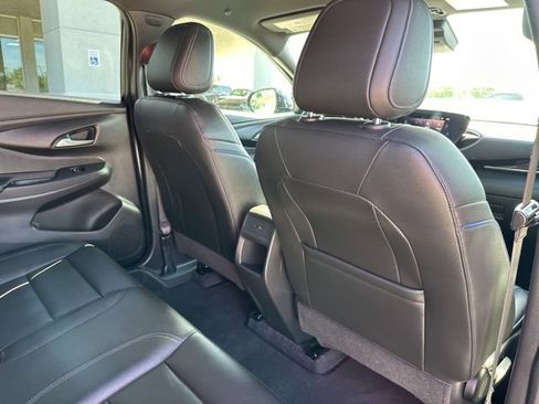 Used 2025 Buick Envista Sport Touring FWD image 37