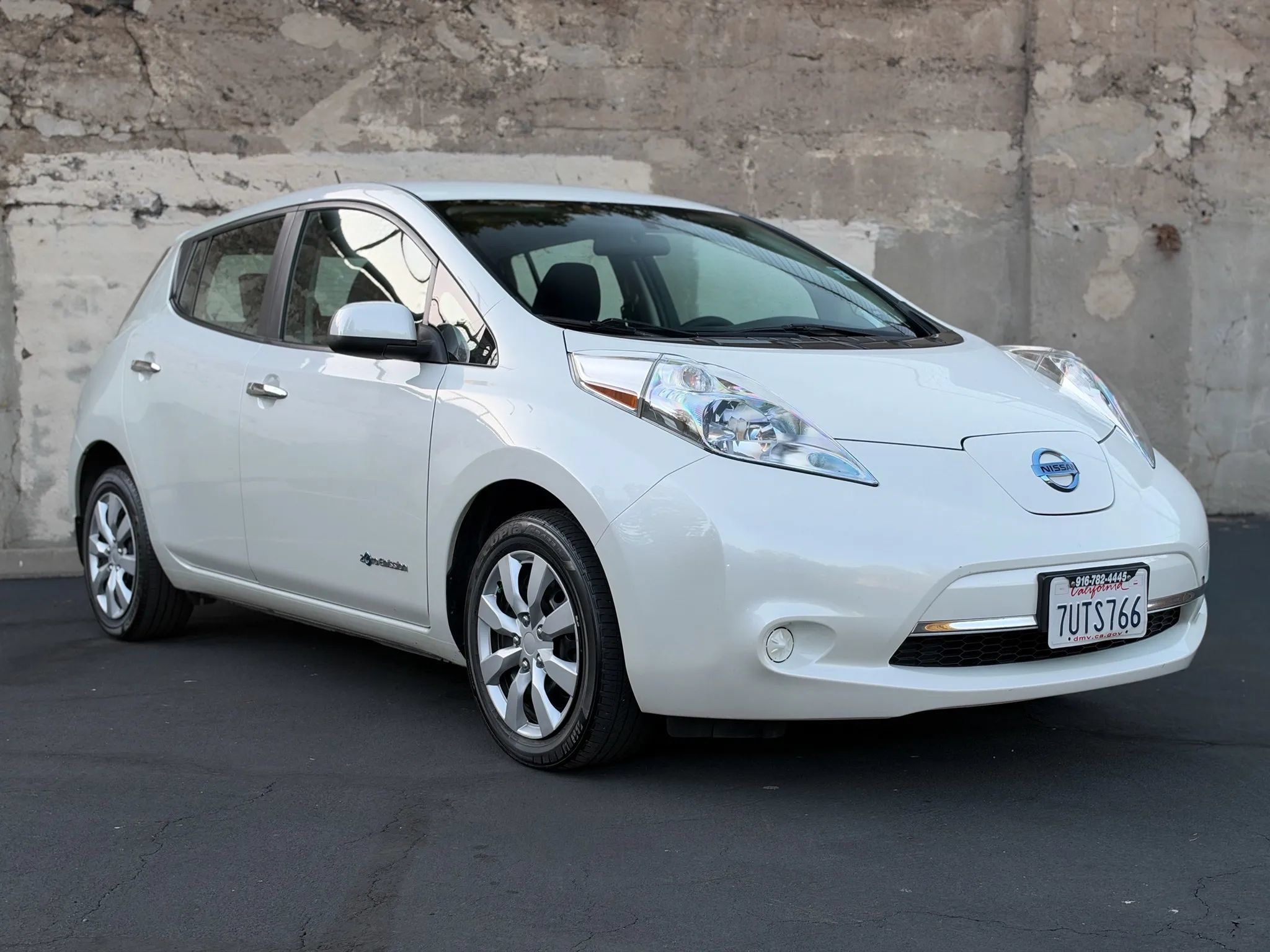 Used 2016 Nissan Leaf S w/ Charger Package FWD image 3
