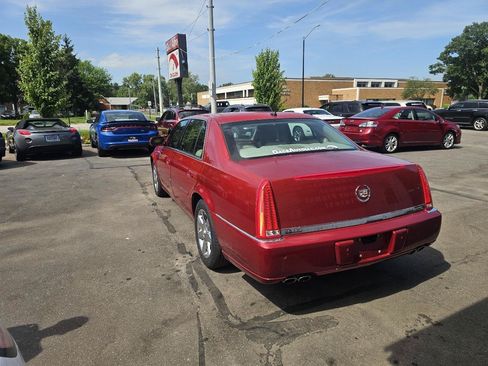 Used 2007 Cadillac DTS Luxury I w/ Trunk Convenience Package FWD image 8