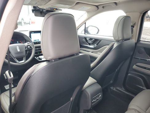 New 2026 Lincoln Corsair Premiere image 26