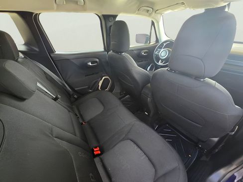 Used 2017 Jeep Renegade Latitude AWD/4WD image 45