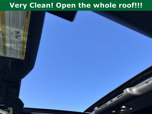 Used 2023 Jeep Wrangler Unlimited Sahara image 37