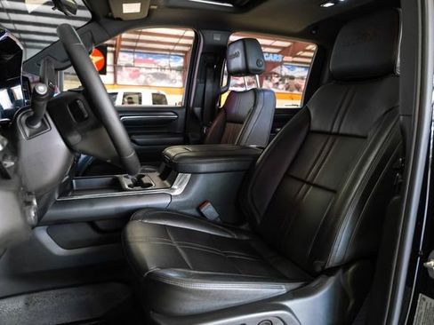 Used 2024 Chevrolet Silverado 2500 High Country w/ High Country Premium Package image 30