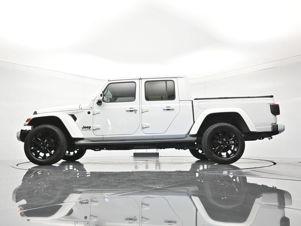 Used 2021 Jeep Gladiator Overland AWD/4WD image 44
