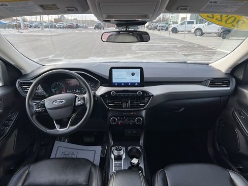 Used 2022 Ford Escape SEL image 19