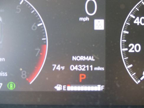 Used 2023 Honda HR-V LX image 26