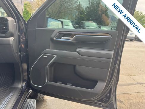 Used 2022 GMC Sierra 1500 Elevation w/ Elevation Premium Package image 10