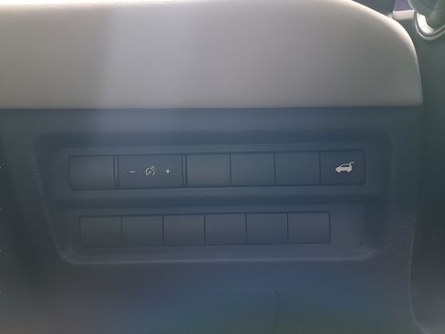 Used 2023 Mitsubishi Outlander SEL 40th Anniversary AWD/4WD image 23