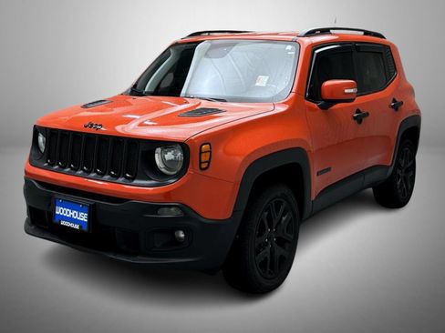 Used 2018 Jeep Renegade Altitude AWD/4WD image 1