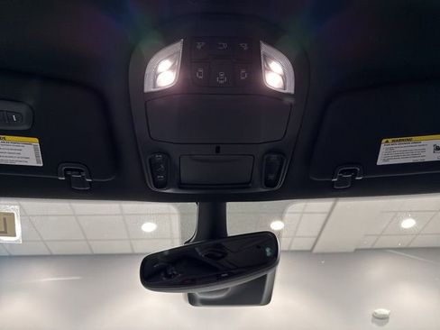 New 2026 Chrysler Pacifica Limited w/ S Appearance Package FWD image 32