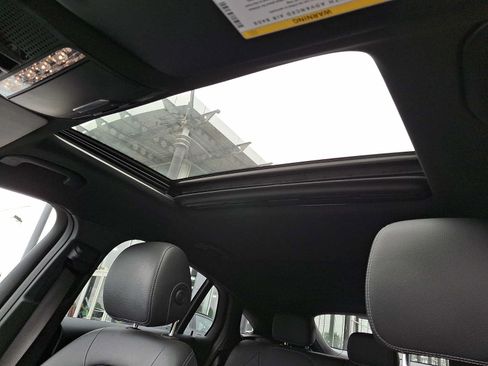 Used 2019 Mercedes-Benz GLC 300 4MATIC Coupe image 11