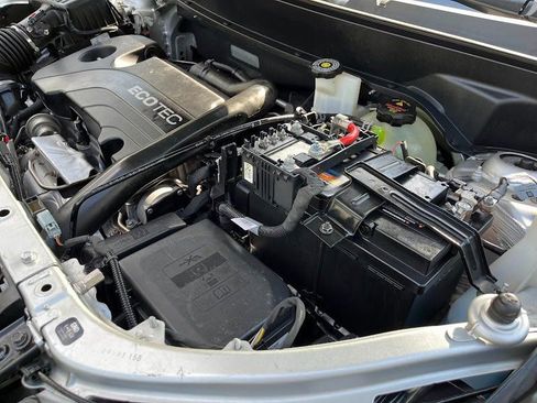 Used 2020 Chevrolet Equinox LS FWD image 27