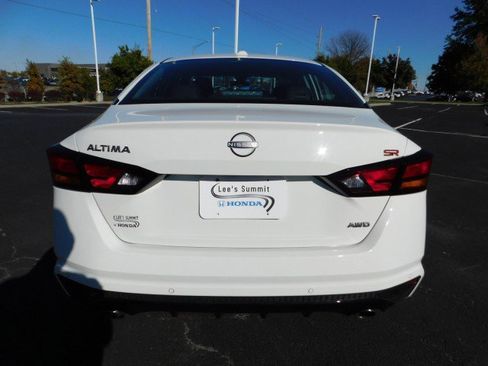 Used 2025 Nissan Altima 2.5 SR image 4