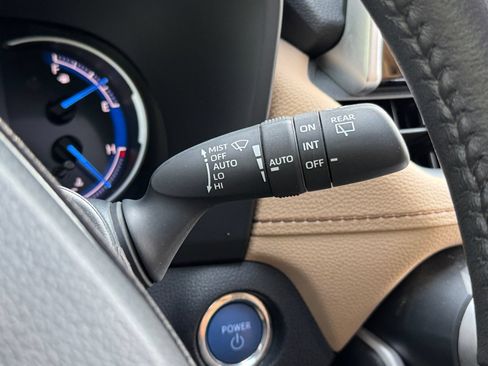 Used 2020 Toyota RAV4 Limited AWD/4WD image 20