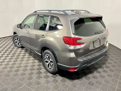 Used 2019 Subaru Forester Premium w/ All-Weather Package image 14