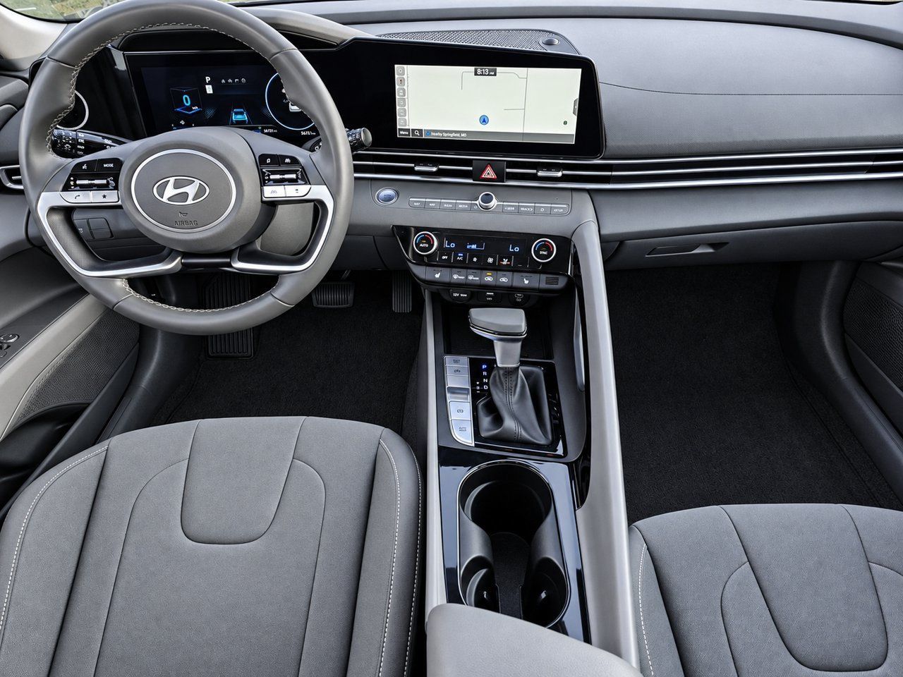 Used 2025 Hyundai Elantra SEL FWD image 24