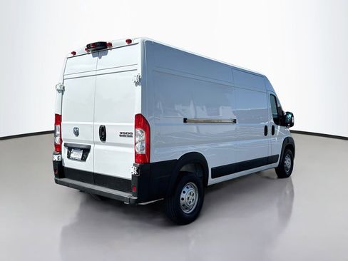 Used 2023 RAM ProMaster 3500 FWD image 5