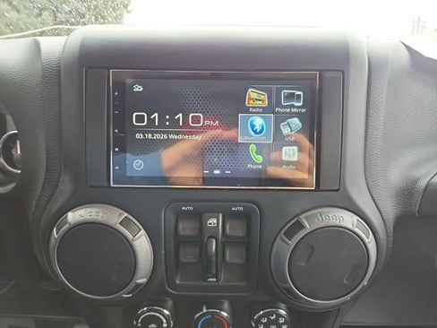 Used 2012 Jeep Wrangler Unlimited Sport AWD/4WD image 25