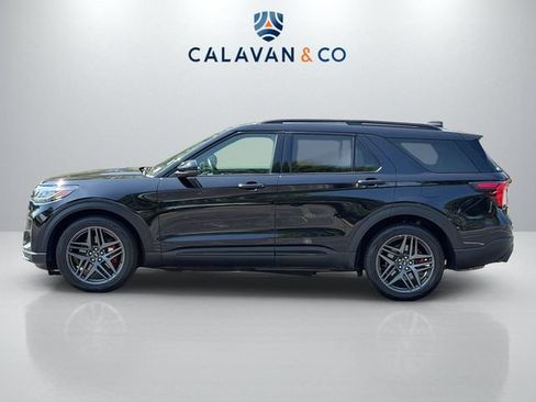 Used 2025 Ford Explorer ST AWD/4WD image 6