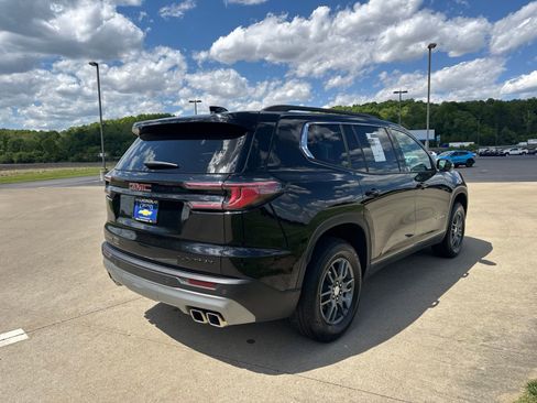 Used 2025 GMC Acadia Elevation FWD image 4