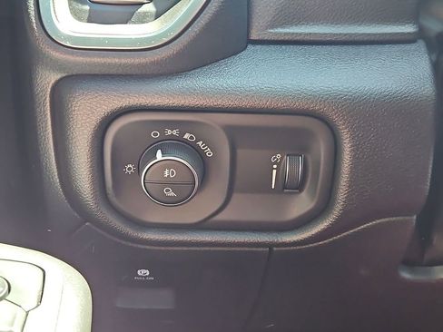 Certified 2025 RAM 1500 Tradesman AWD/4WD image 18
