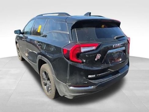 Used 2023 GMC Terrain AT4 image 6