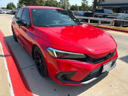 Used 2022 Honda Civic Sport image 3