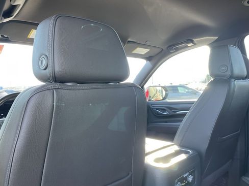 Used 2022 GMC Yukon XL Denali image 24