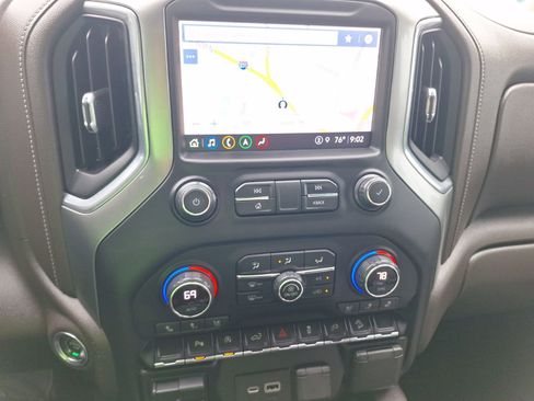 Used 2021 Chevrolet Silverado 1500 LTZ image 31