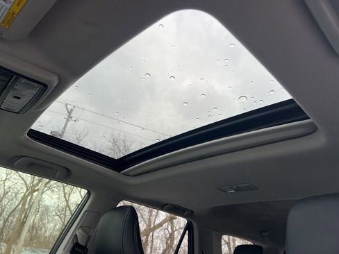 Used 2021 Toyota 4Runner Limited image 4