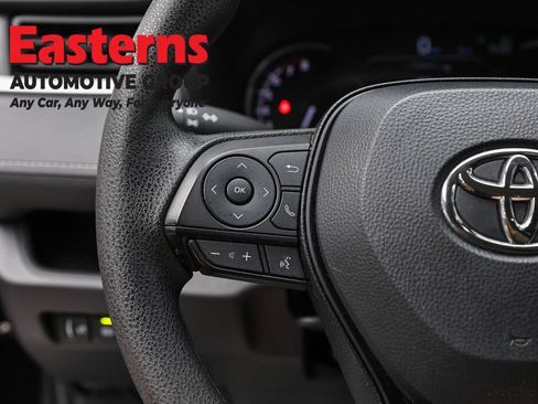 Used 2025 Toyota RAV4 LE FWD image 14