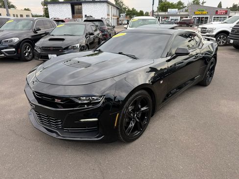 Used 2019 Chevrolet Camaro SS RWD image 6