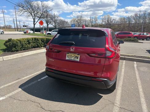 Used 2024 Honda CR-V EX image 9