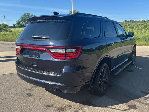 Used 2024 Dodge Durango SXT w/ SXT Blacktop Group AWD/4WD image 5