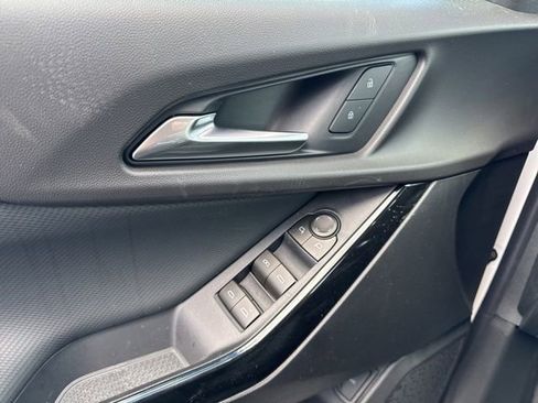 New 2026 Chevrolet Equinox LT w/ Convenience Package II FWD image 18