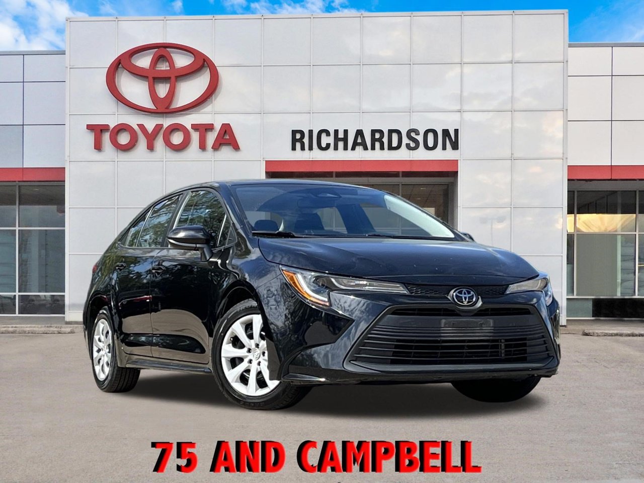 Used 2025 Toyota Corolla LE FWD image 1