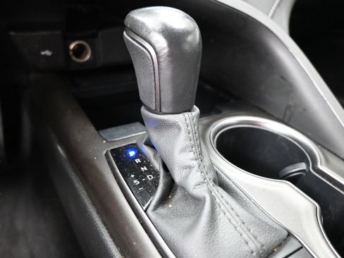 Used 2023 Toyota Camry SE image 32